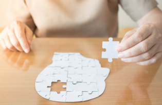 Células microgliales: vínculo entre la enfermedad periodontal y la enfermedad de Alzheimer