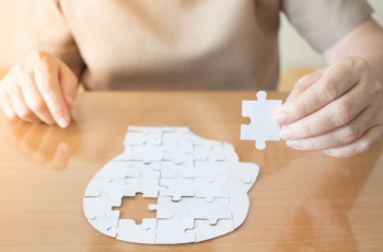 Células microgliales: vínculo entre la enfermedad periodontal y la...