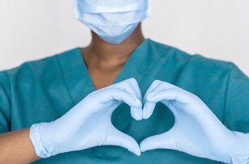 Un estudio muestra que la enfermedad periodontal está asociada con un...