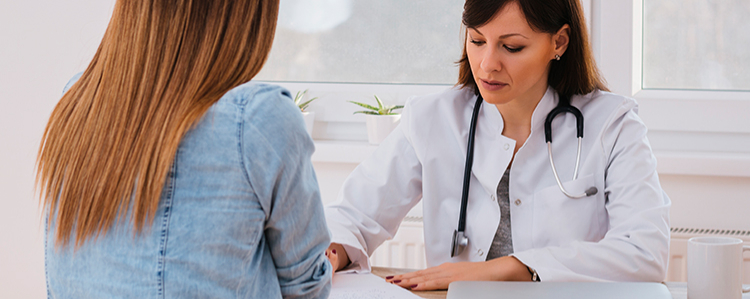 Asociación entre enfermedad periodontal y aborto espontáneo