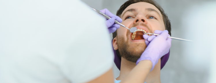 A long term survey of tooth loss in 600 treated periodontal patients